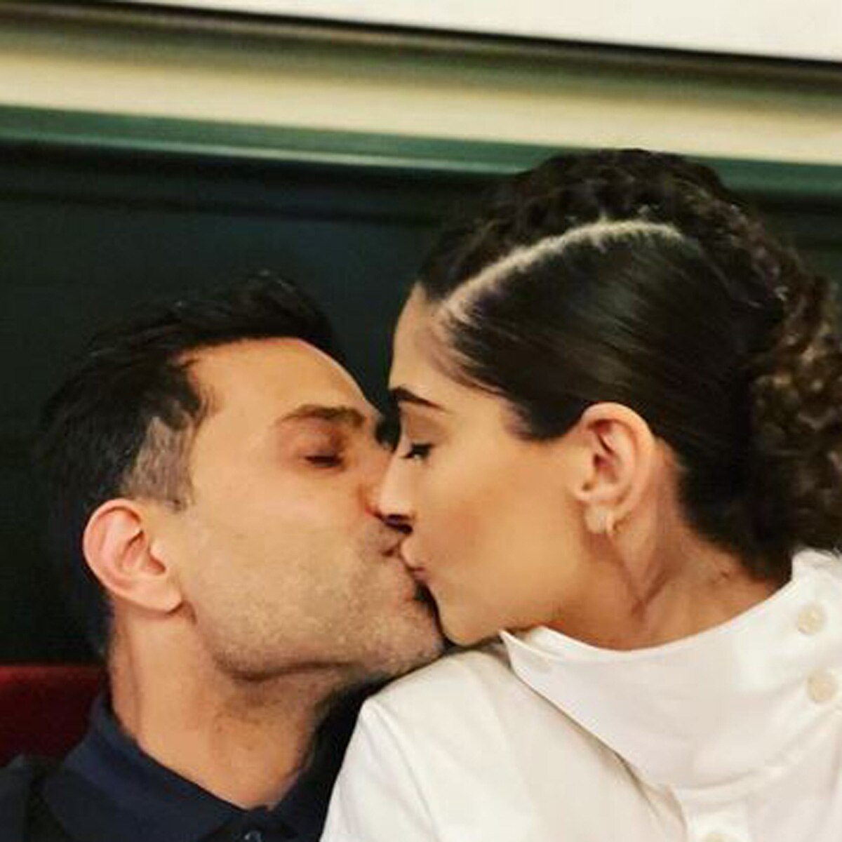 आनंद आहूजा संग सोनम कपूर