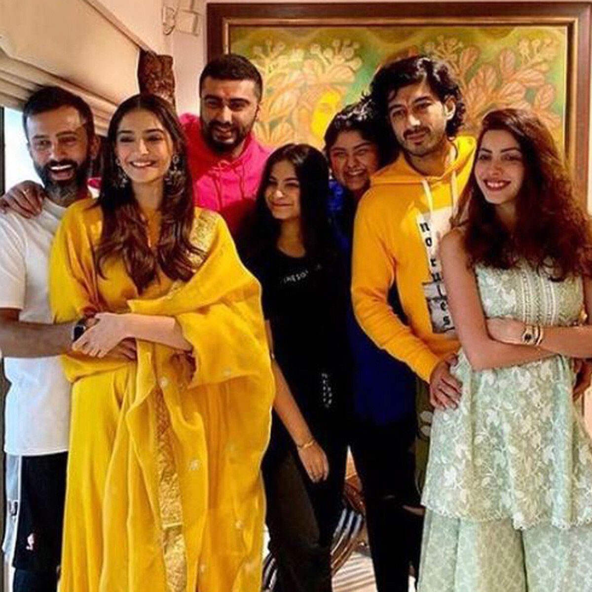 फैमिली संग सोनम कपूर
