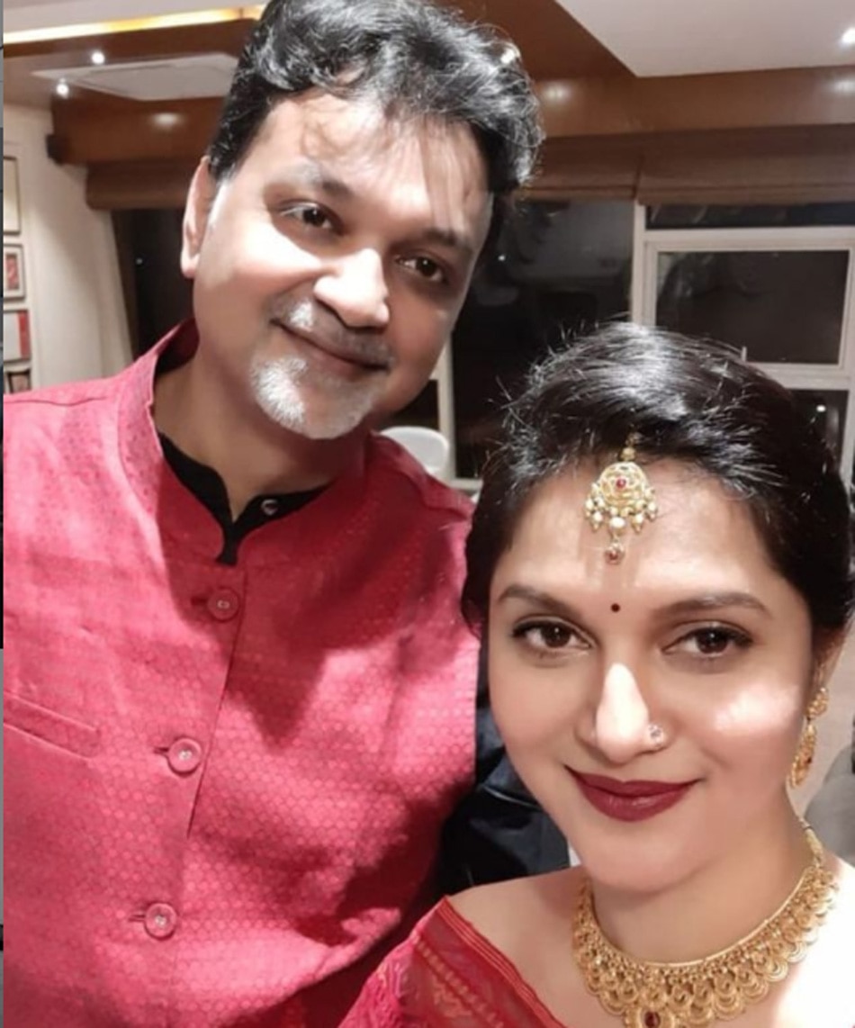 श्रीजीत मुखर्जी-राफ‍ियात राश‍िद मिथ‍िला   