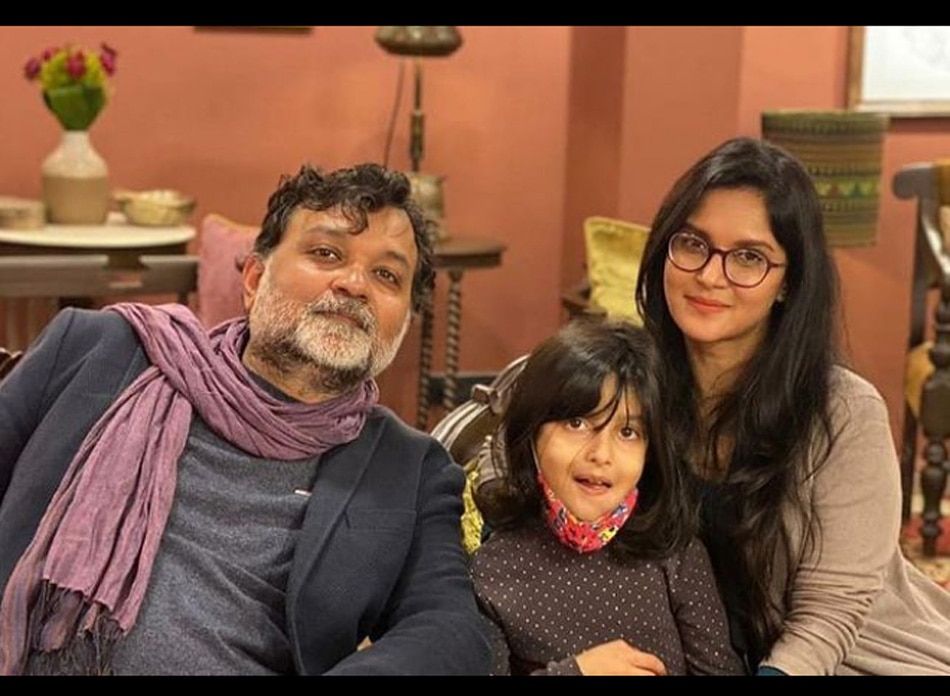 श्रीजीत मुखर्जी-राफ‍ियात राश‍िद मिथ‍िला   