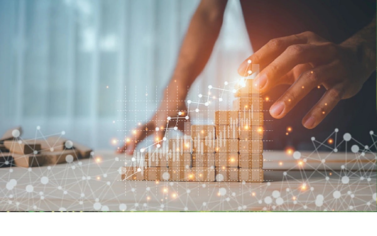 कंपनियों पर पैनी नजर 