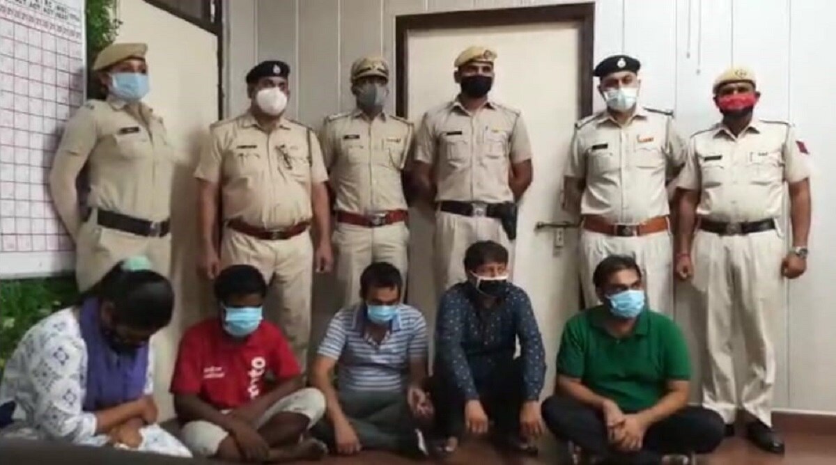 पांच गिरफ्तार