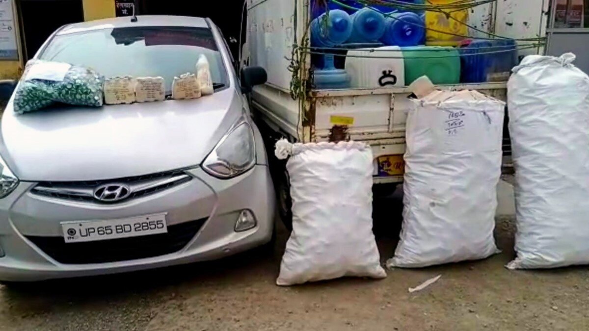 घर में बन रही थी अवैध शराब पुलिस ने किया भंडाफोड़