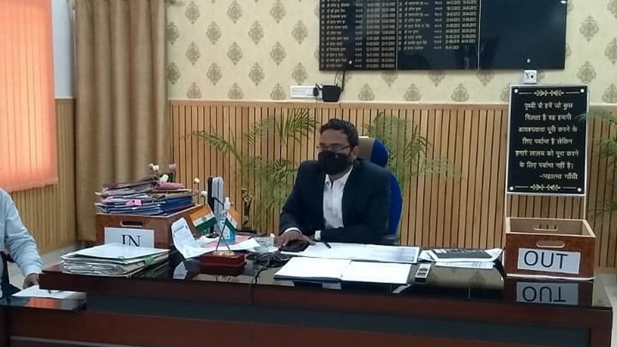  आईएएस अफसर पर घरेलु हिंसा का मामला दर्ज 