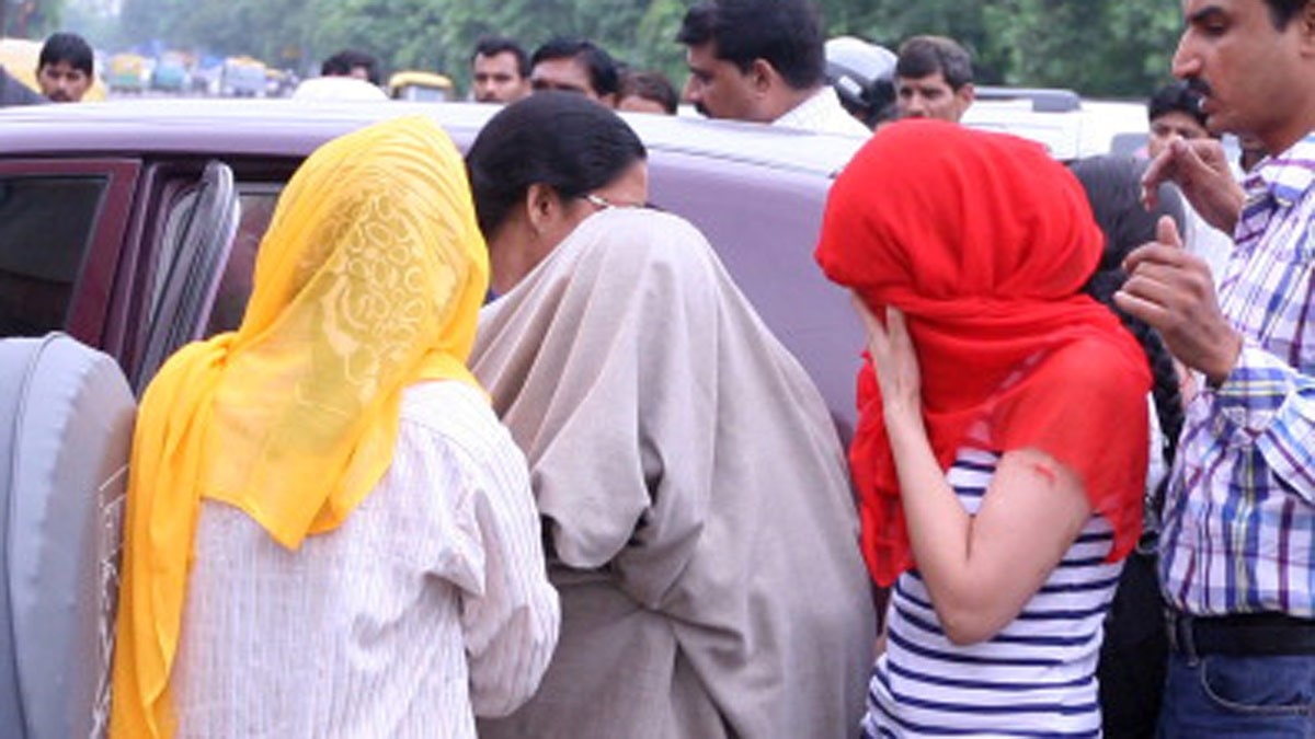 ठाणे में हाई प्रोफाइल सेक्स रैकेट का भंडाफोड़