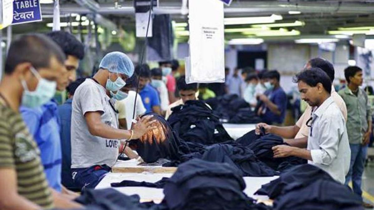 हर दूसरा कमाने वाला कर्जदार 