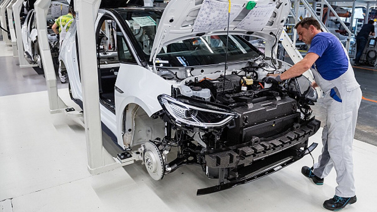 कोरोना काल में इनोवेशन पर काम