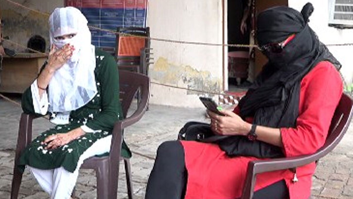 पत्नियों ने खोले 5 शादी करने वाले ढोंगी बाबा के राज