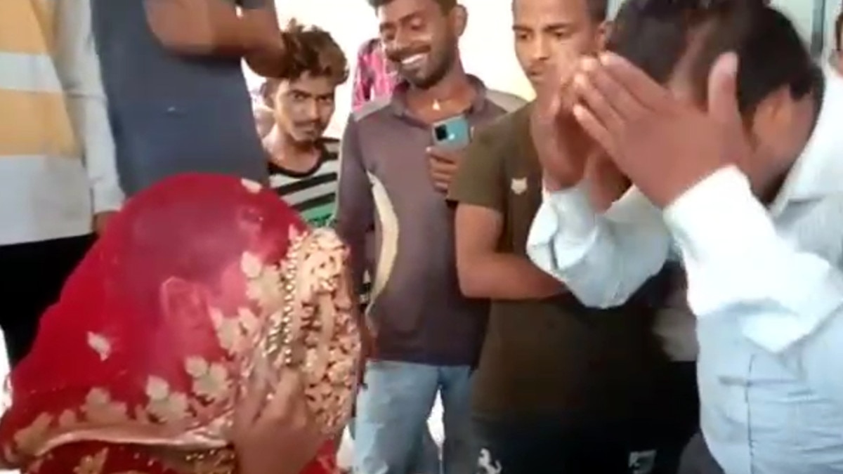 A young man entered the house disguised as a woman