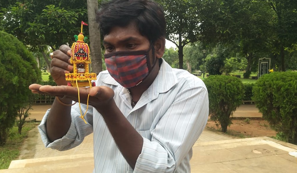 मिनिएचर आर्टिस्ट3