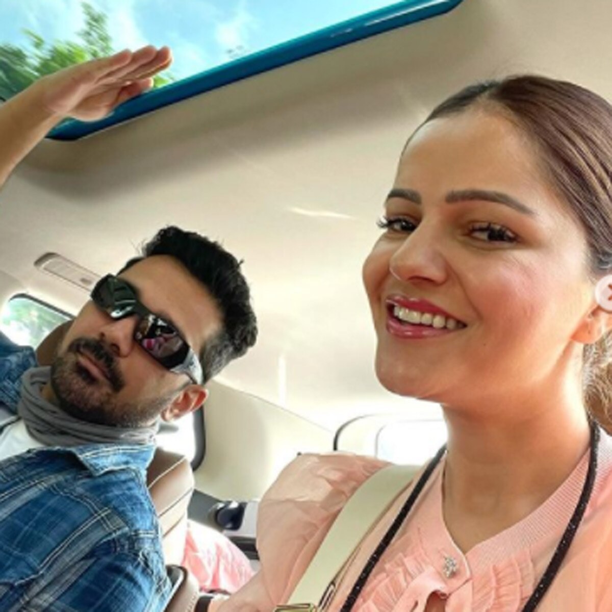 रुबीना-अभिनव 