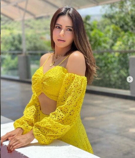 आमना शरीफ