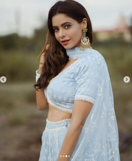 आमना शरीफ