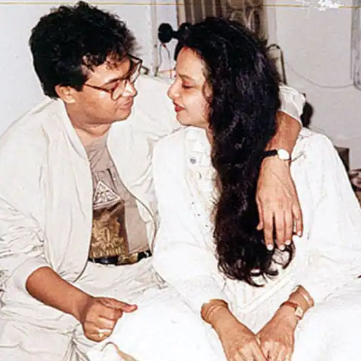 रेखा-मुकेश अग्रवाल 