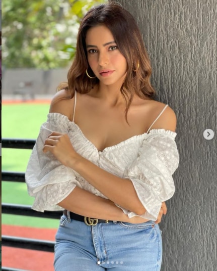 आमना शरीफ