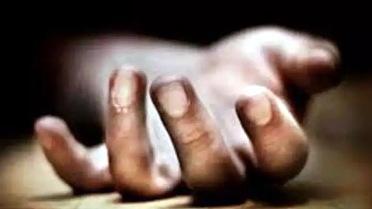 96 साल का बुजुर्ग मृत होने के बाद उठ कर खड़ा हुआ और बोला-अभी मैं जिंदा हूं