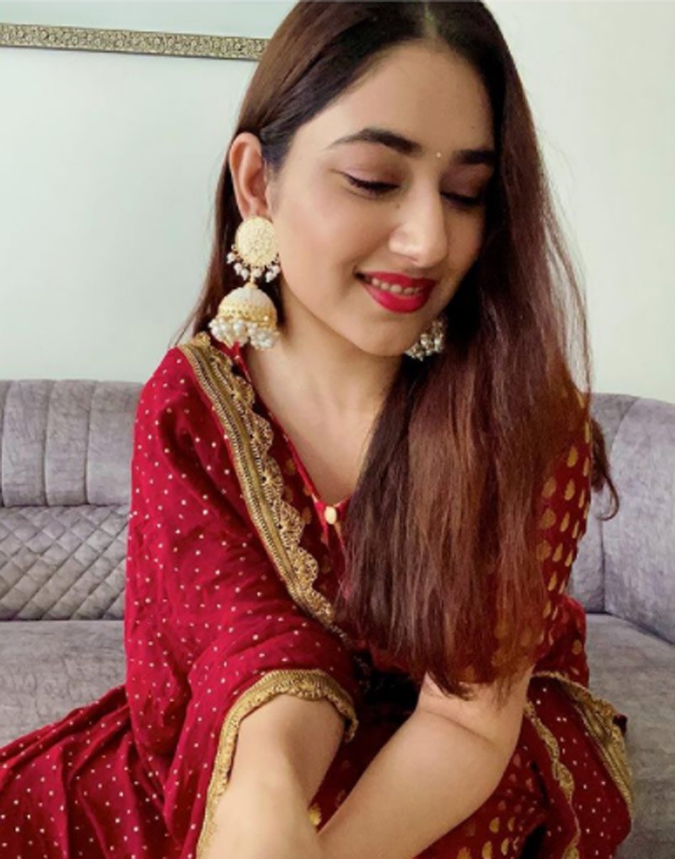 दिशा परमार 