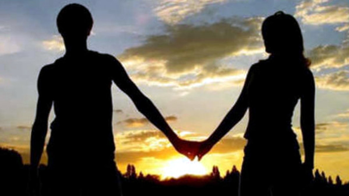 marriage took place police post when the lover reached the girlfriend house