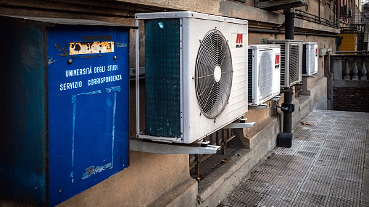 Air Conditioner heating World