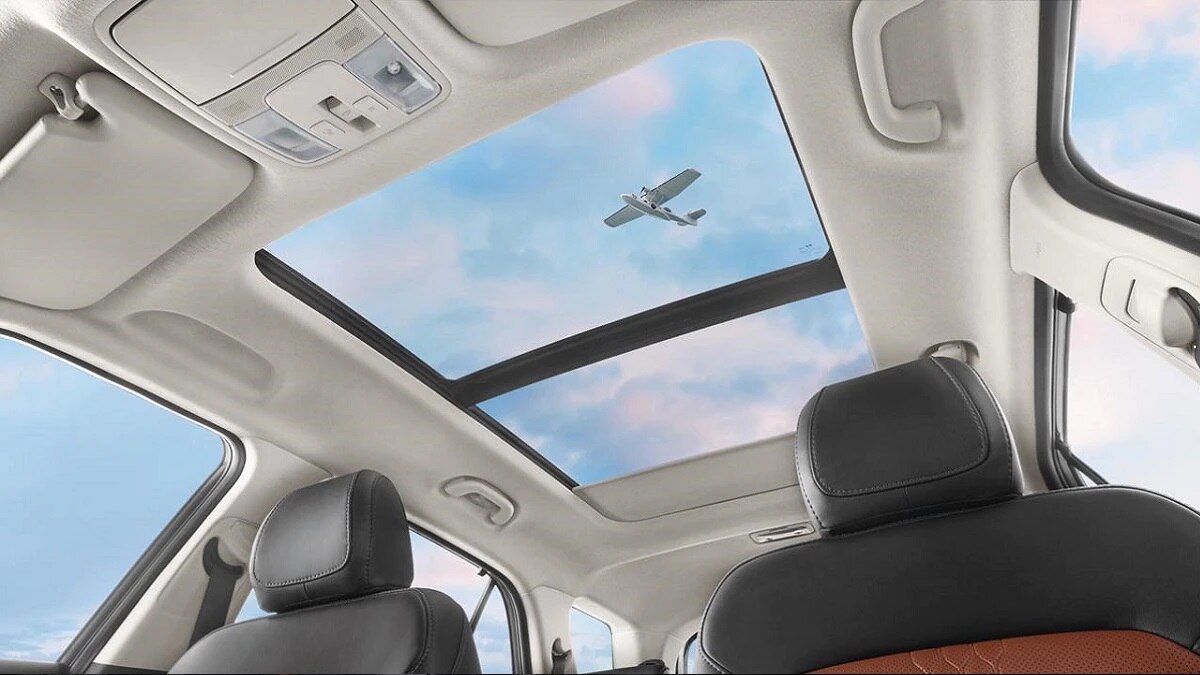 पेट्रोल और डीजल वेरिएंट में अवेलबल