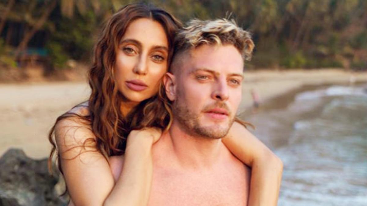 बिग बॉस के इस एक्स-कंटेस्टेंट ने शेयर की न्यूड फोटो, अनुषा दांडेकर को कर रहे डेट