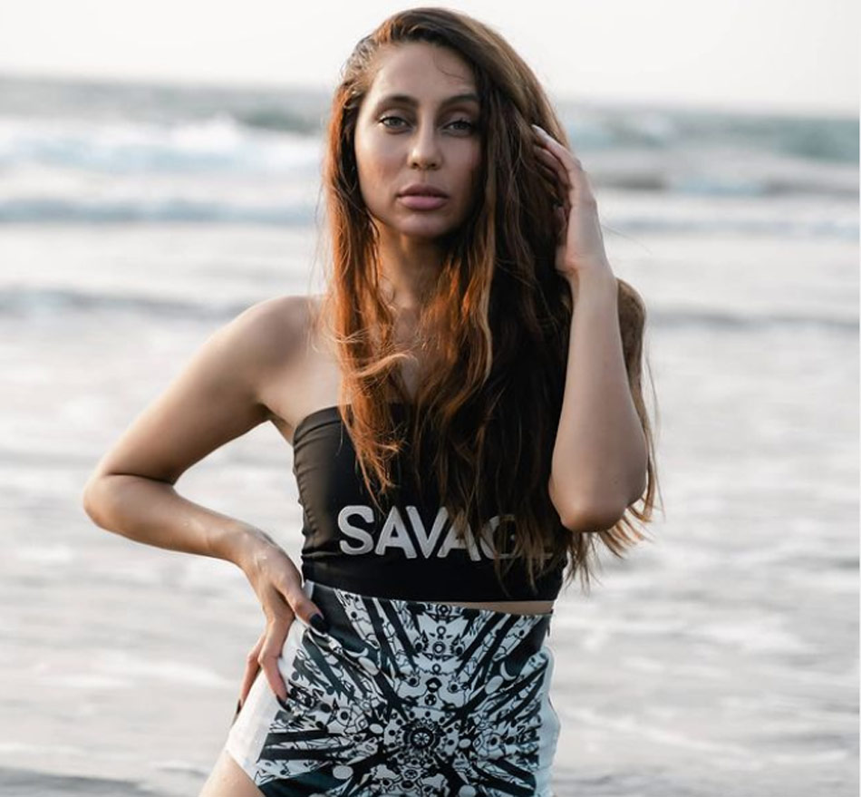 अनुषा दांडेकर 