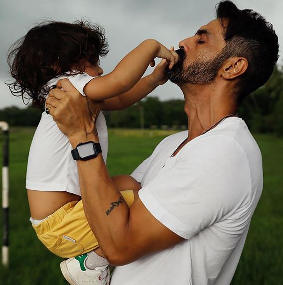 बेटे आरिक संग अर्जुन रामपाल