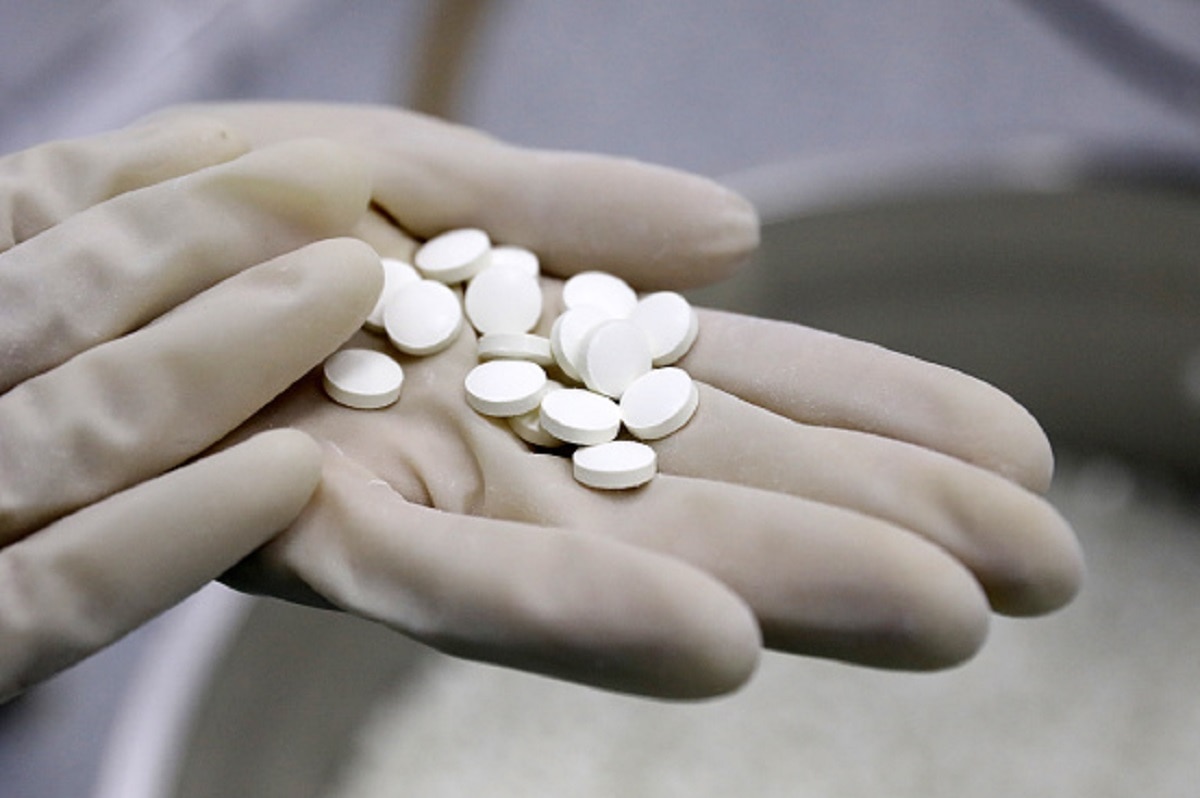 एजिथ्रोमाइसिन और कोविड-19