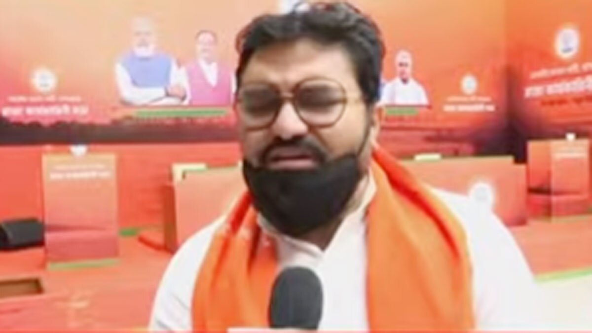 मोदी कैबिनेट से चौंकाने वाले इस्तीफे 