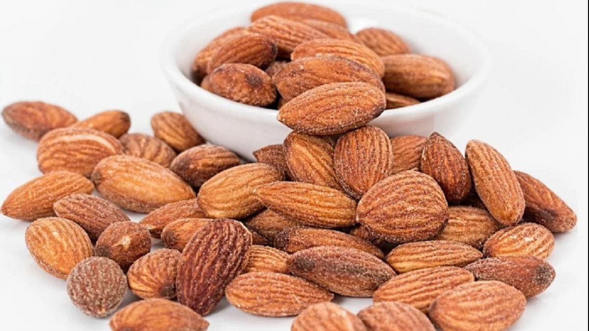 बादाम खाने से घटेगा ब्लड शुगर