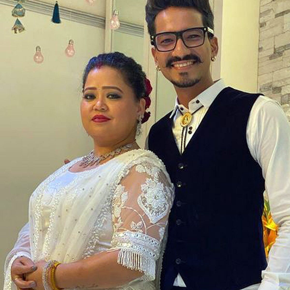 हर्ष लिंबाचिया संग भारती