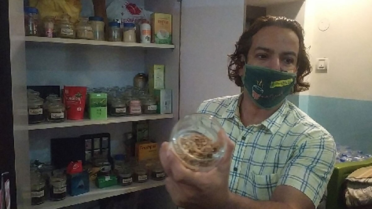 इस कैफे में मिलती है 12 देशों की स्पेशल चाय 