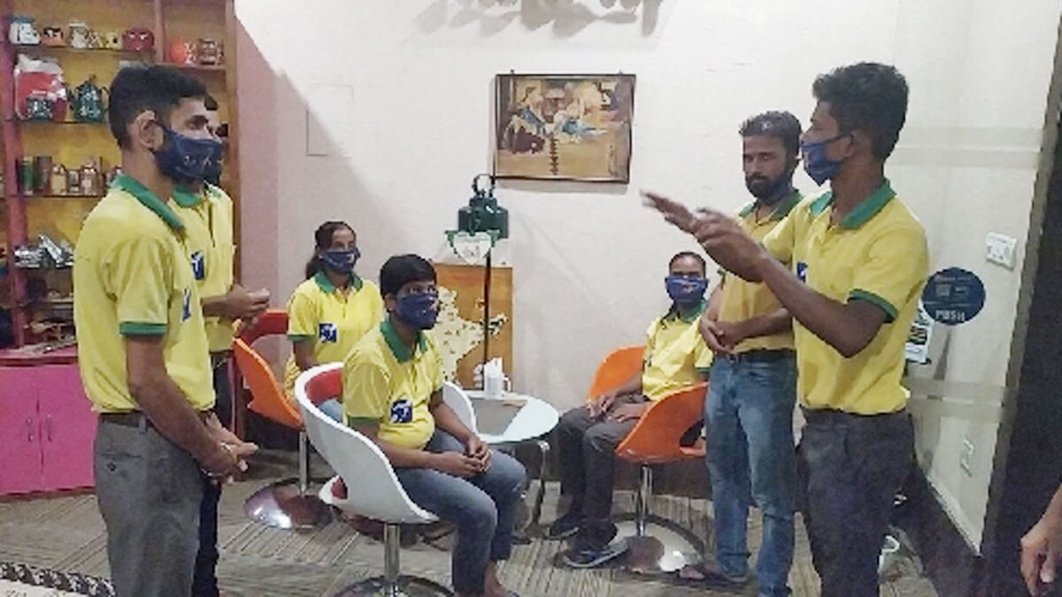 इस कैफे में मिलती है 12 देशों की स्पेशल चाय 