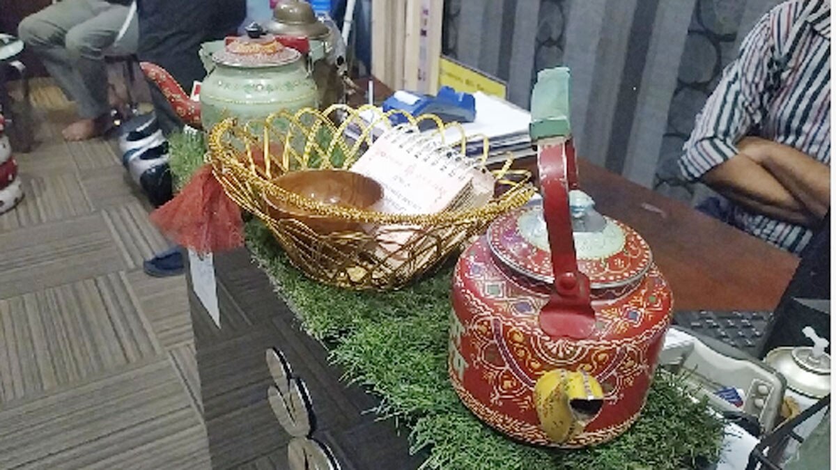 इस कैफे में मिलती है 12 देशों की स्पेशल चाय