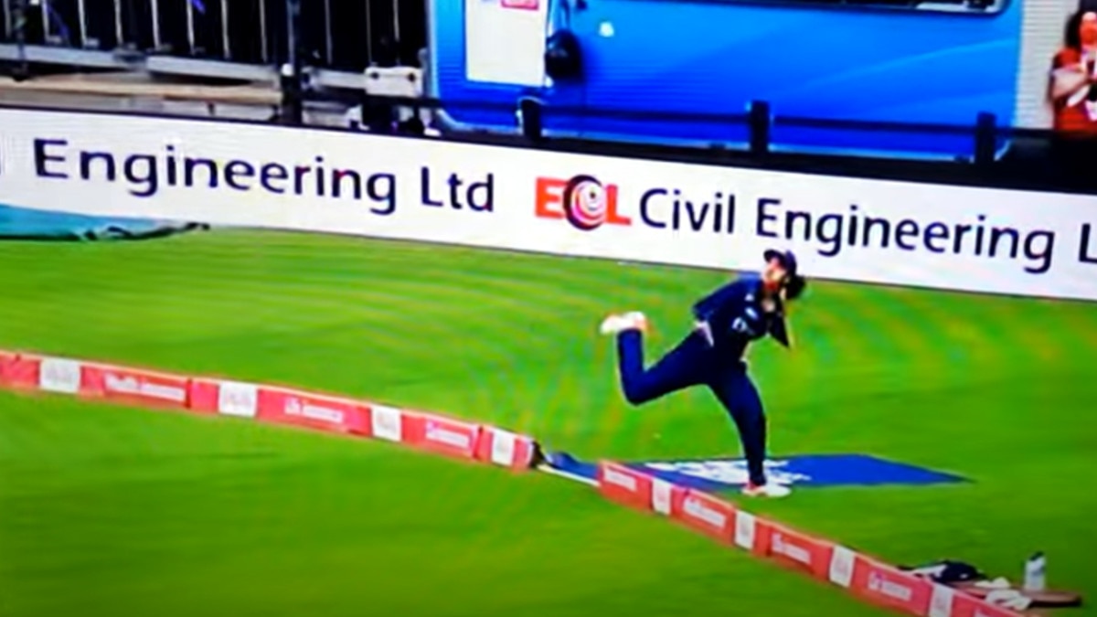 harleen deol catch boundary T 20 