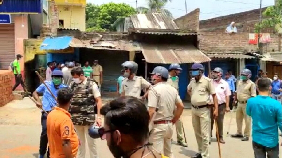 पुलिस बल तैनात