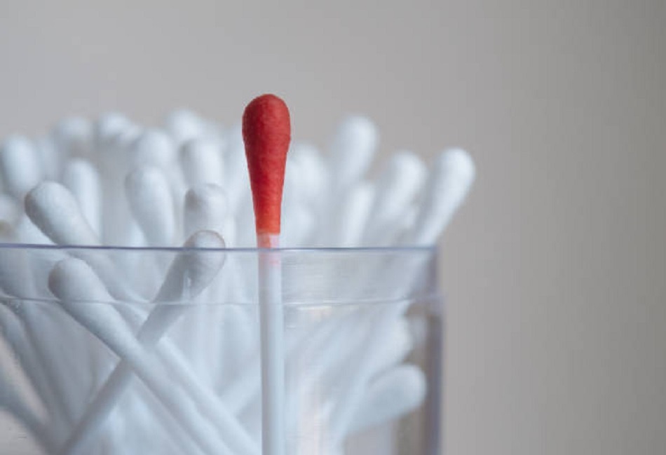 कान का मैल से पहचानें घातक बीमारी