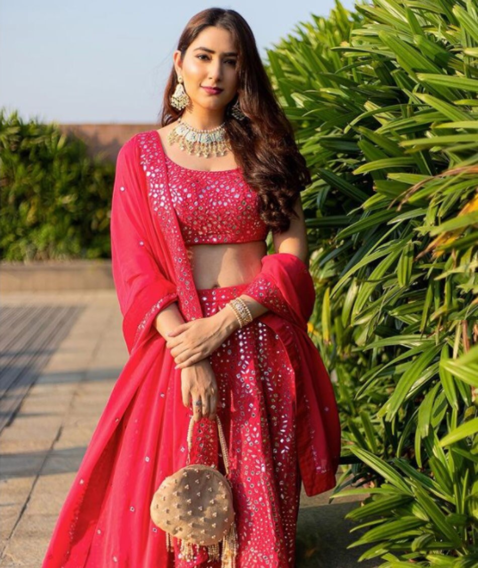 दिशा परमार 