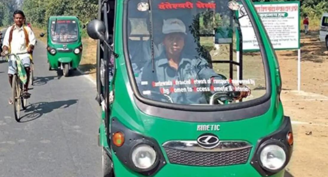 सिर्फ 3-व्हीलर्स की सेल गिरी