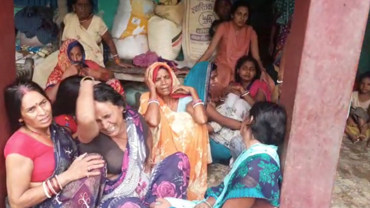 पत्नी ने कुदाल से गला काट कर दी पति की हत्या