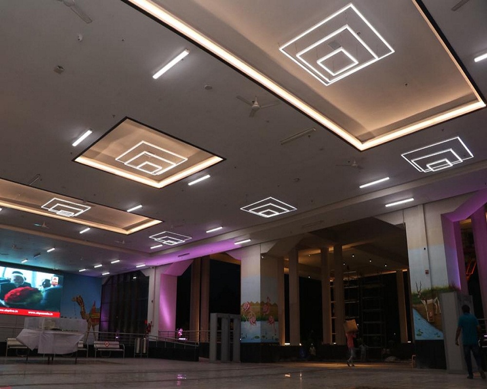 five star hotel in gandhinagar 