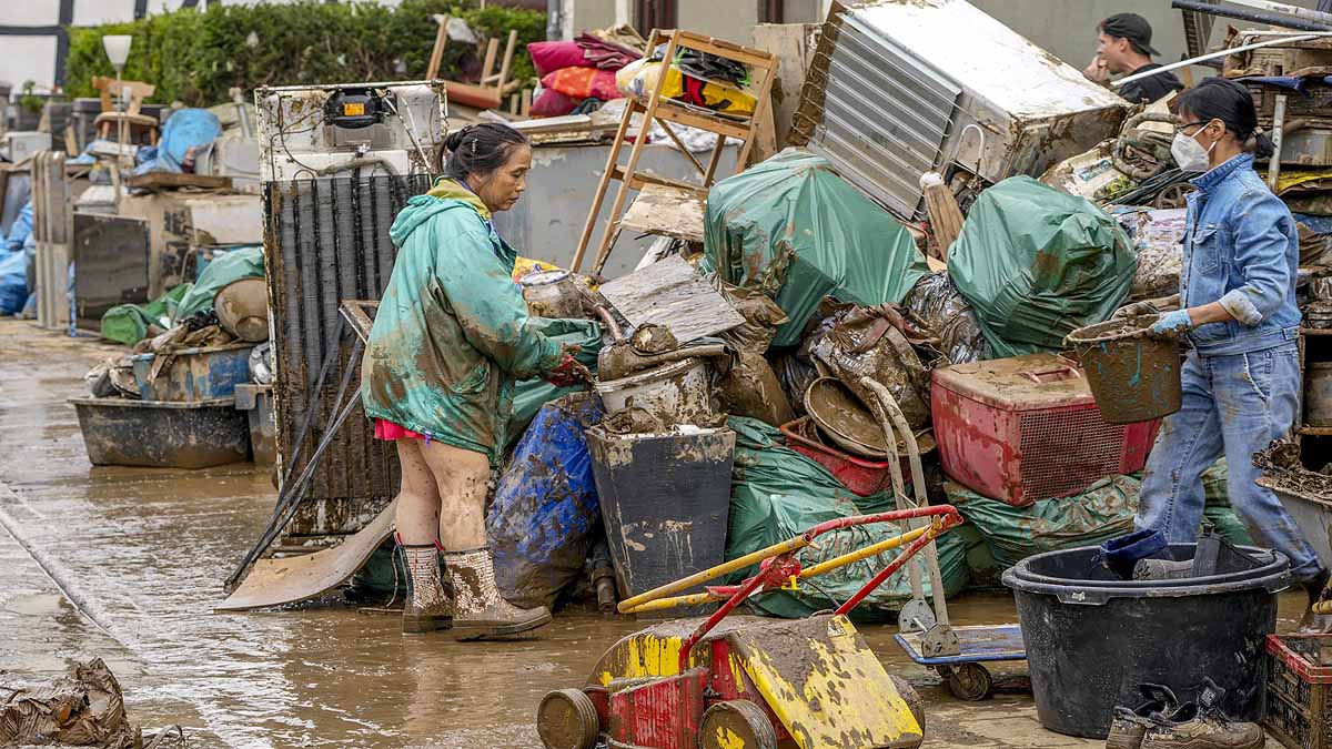 Massive Sinkhole Germany Flood