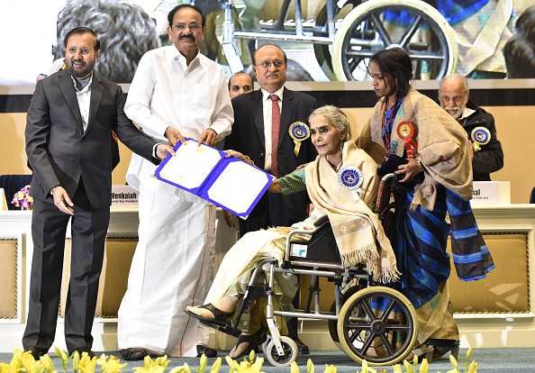 सुरेखा सीकरी