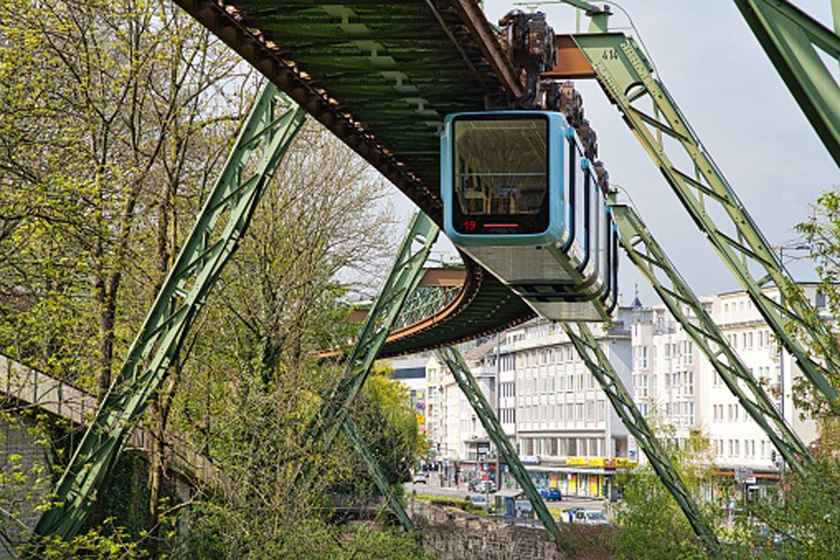 China Glass Bottomed Sky Train video