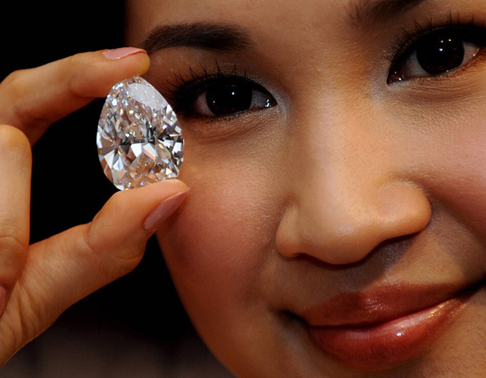 Diamond sold for 90 crore