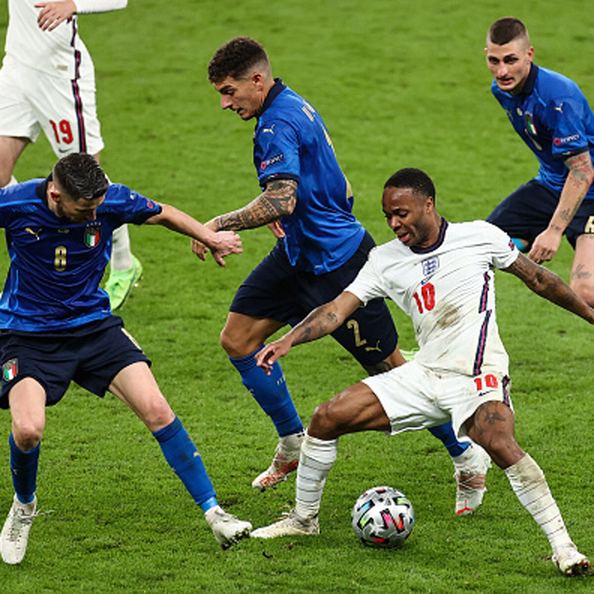 Sportstar lost his watch euro