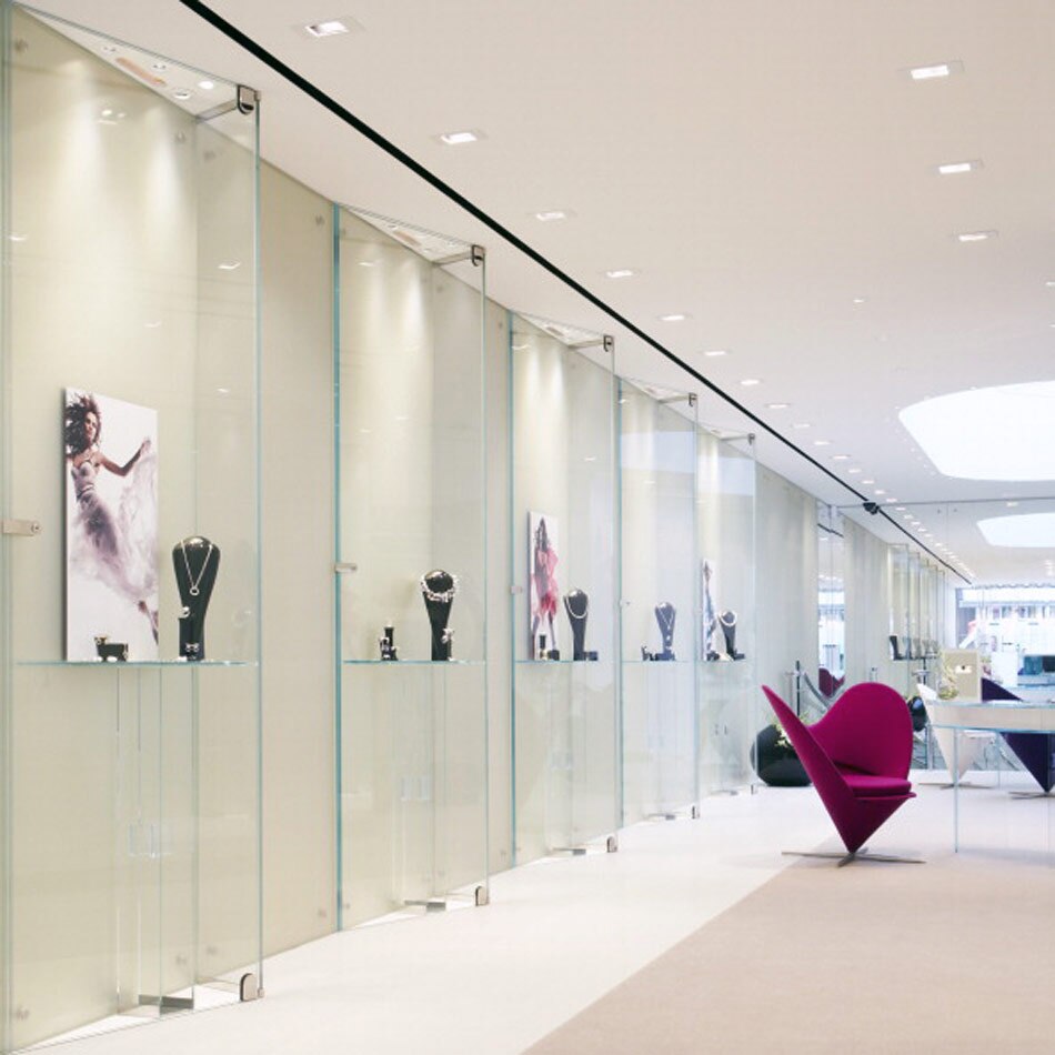 woman stole diamonds