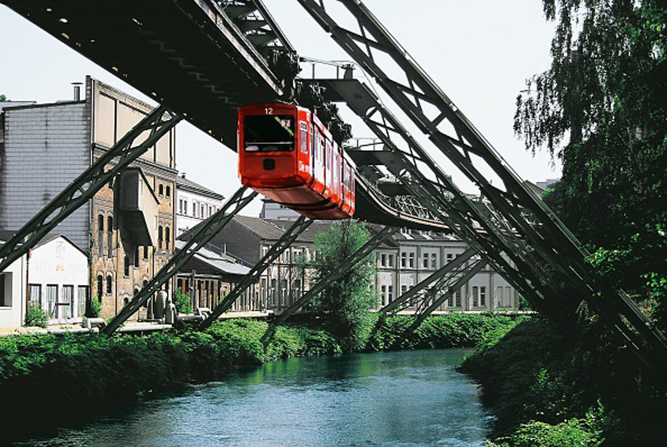 China Glass Bottomed Sky Train video