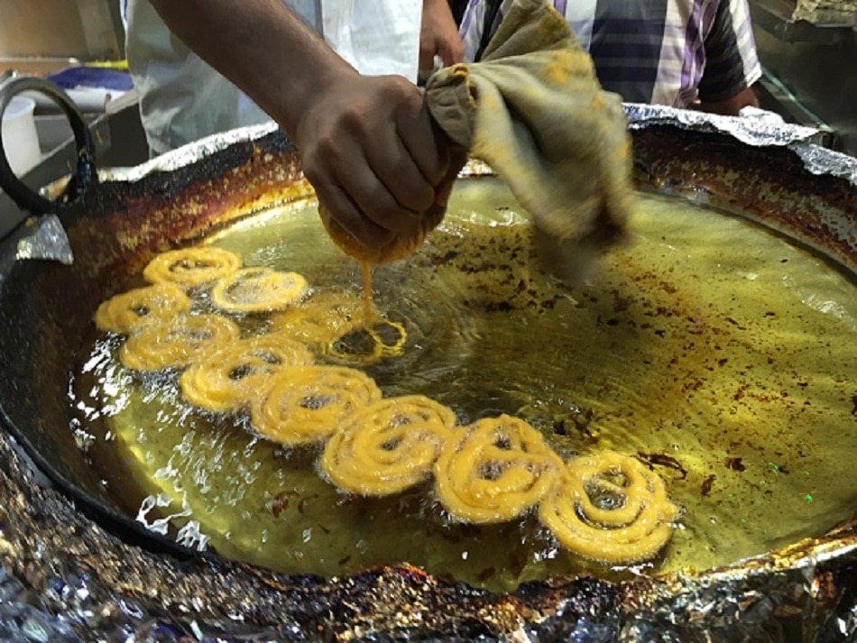 Ips jalebi tweet viral