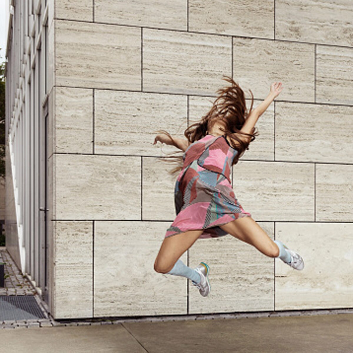 Influencer woman dies